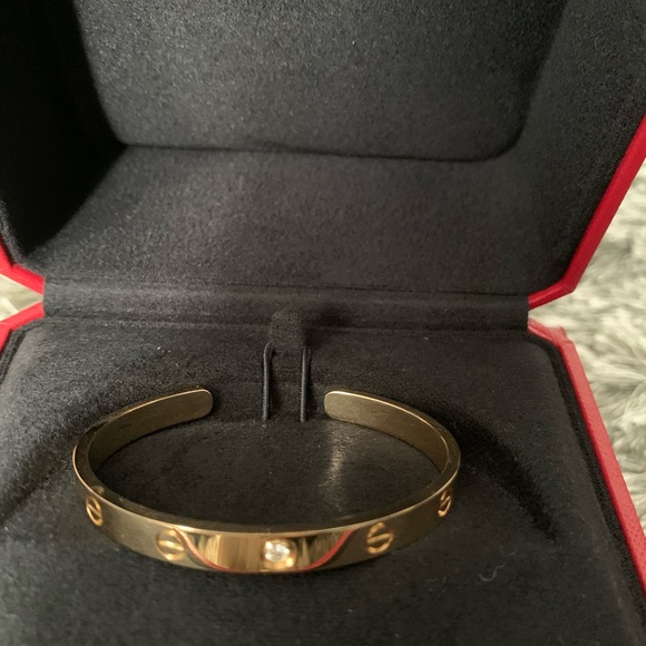CARTIER Love Cuff with One Diamond 18k yellow gold size 17 - Picture 2 of 2